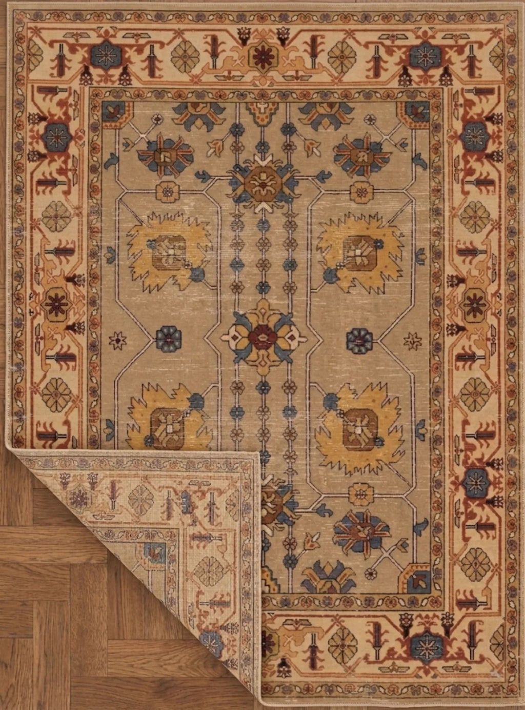 Şönil dokuma pamuk taban yolluk halı, koridor ve antre alanlarında dekoratif ve fonksiyonel kullanım sunan kilim modeli