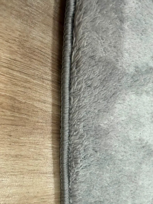 Yumuşak dokulu makinede yıkanabilir yatak odası halısı